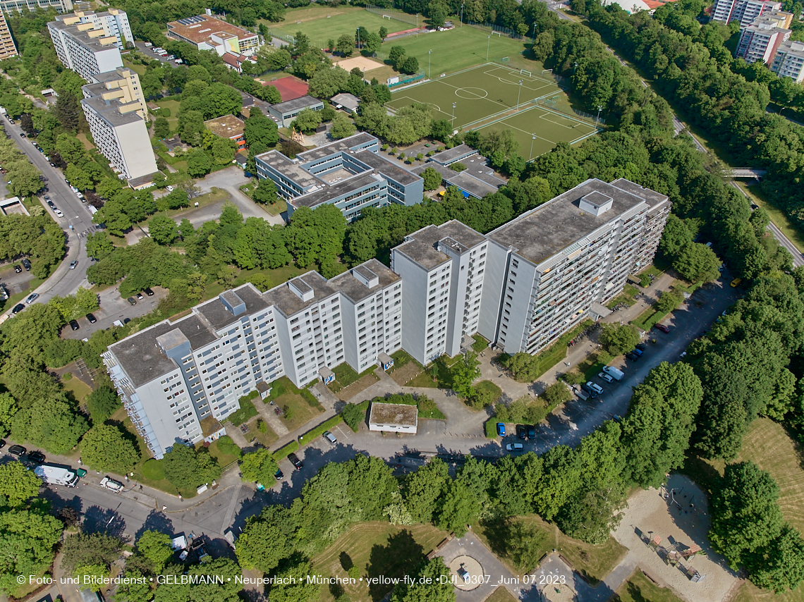 07.06.2023 - Annette-Kolb-Anger, Perlach Stift und Aufstockung in der Kafkastraße in Neuperlach